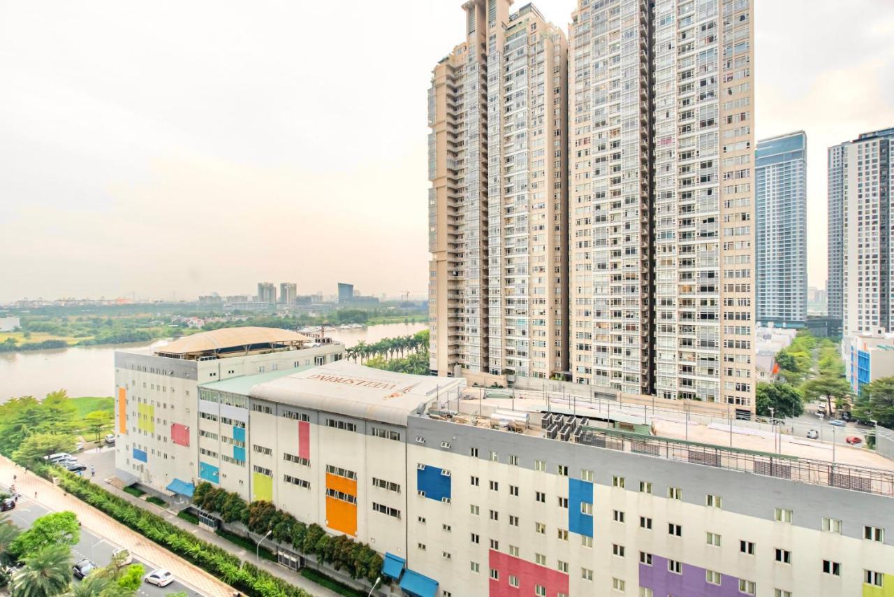 Moxy Hcmc Aparts - Vinhomes Central Park, Ice Rink Ho Chi Minh City Exterior photo